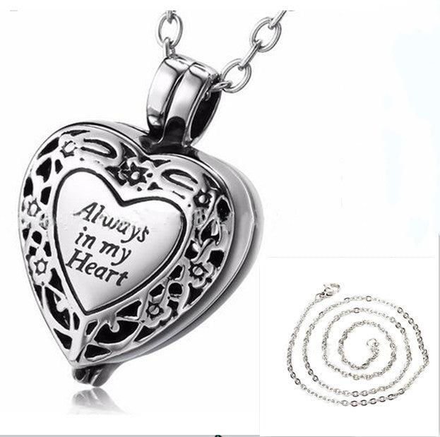 European And American Retro Heart-shaped Perfume Bottle Necklace Silver Necklace